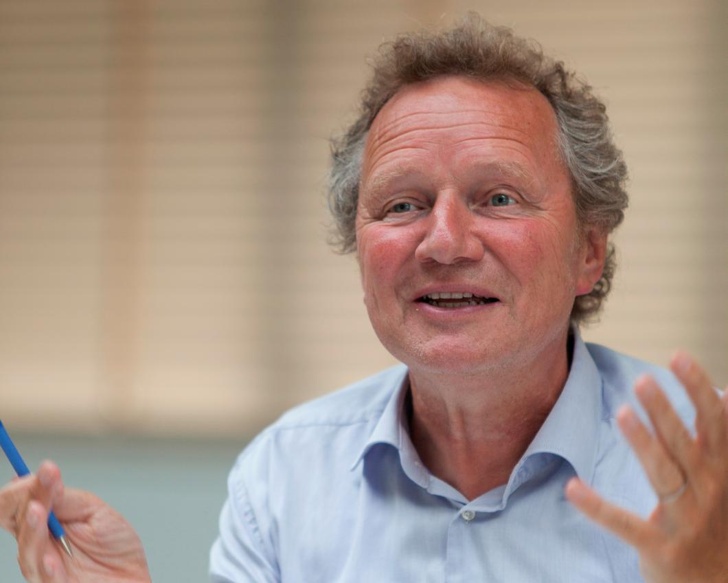 Van Ojik wil meer ambitie van het kabinet