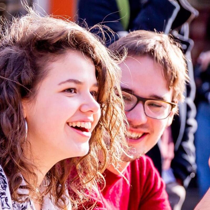 mensen op een GroenLinks-congres