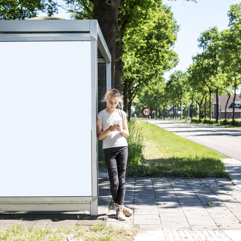 Abri op een bushokje
